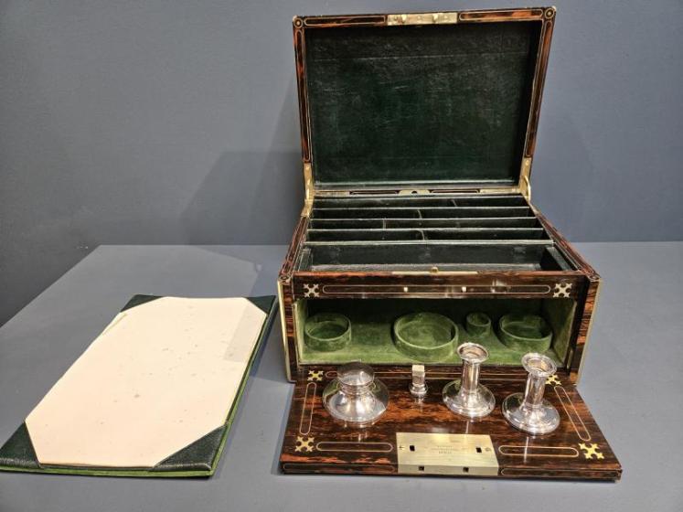 Coromandel Stationary Box and Silver Contents - Image 4