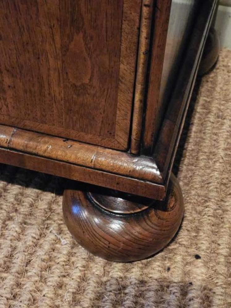 Small William and Mary Walnut Chest - Image 6
