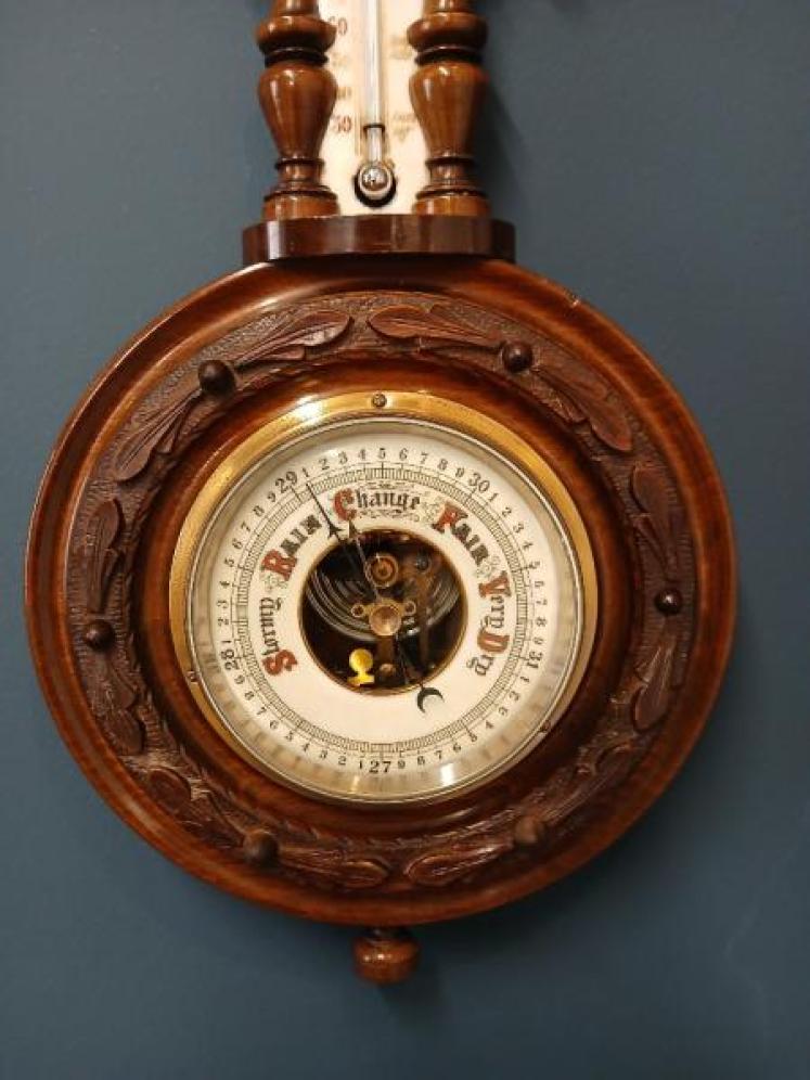 Victorian Walnut Pendant Banjo Barometer - Image 2