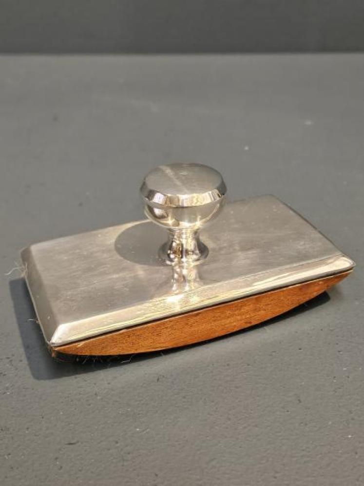 Brook and Son's Edinburgh Silver Blotter  - Image 4