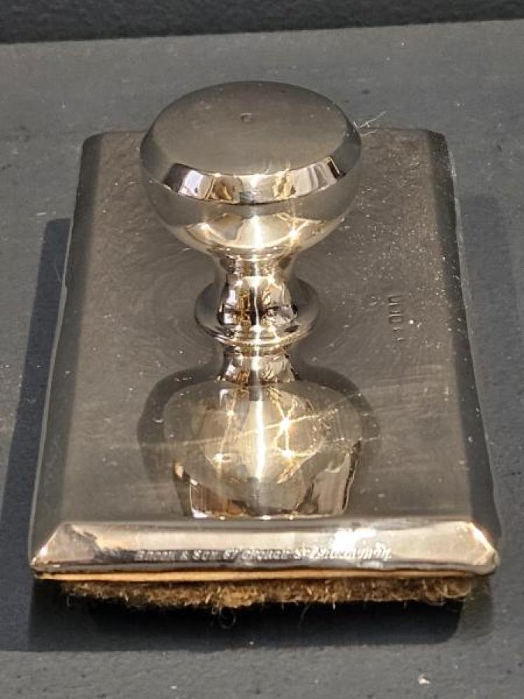 Brook and Son's Edinburgh Silver Blotter  - Image 6