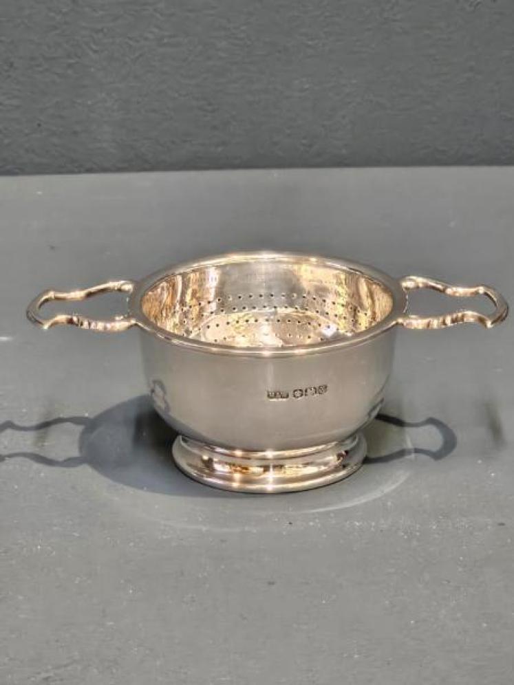 Mapin & Webb Silver Tea Strainer  - Image 5