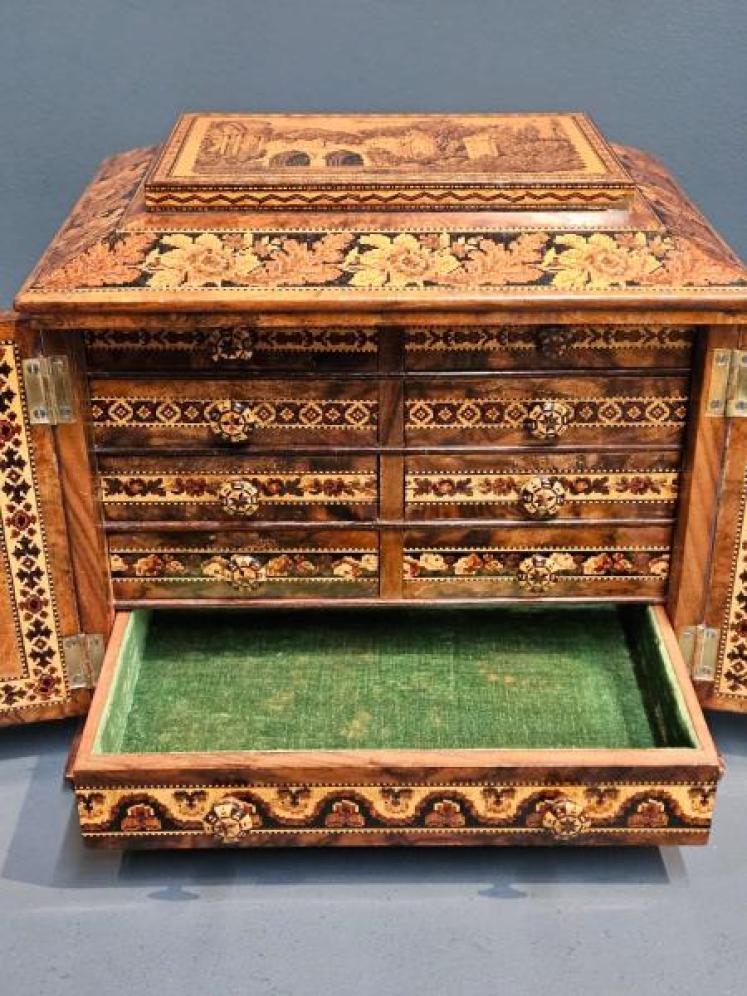 Outstanding Victorian Tunbridge Ware Box - Image 3