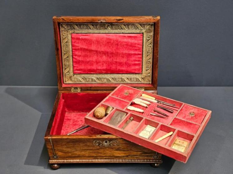 Regency Rosewood Sewing Box - Image 1