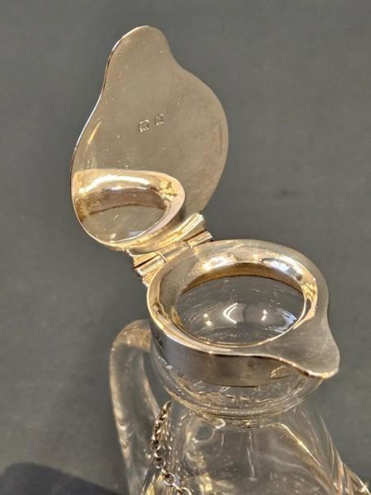 Hukin & Heath Silver Mounted Noggin and Label - Image 2