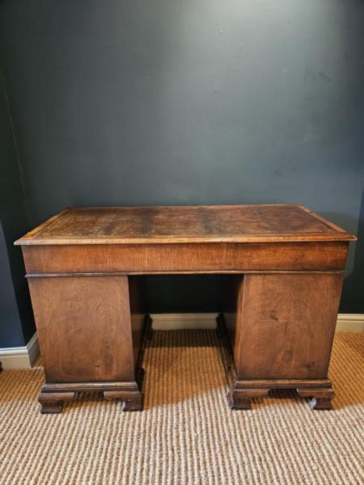 Victorian Walnut Pedestal Desk  - Image 5
