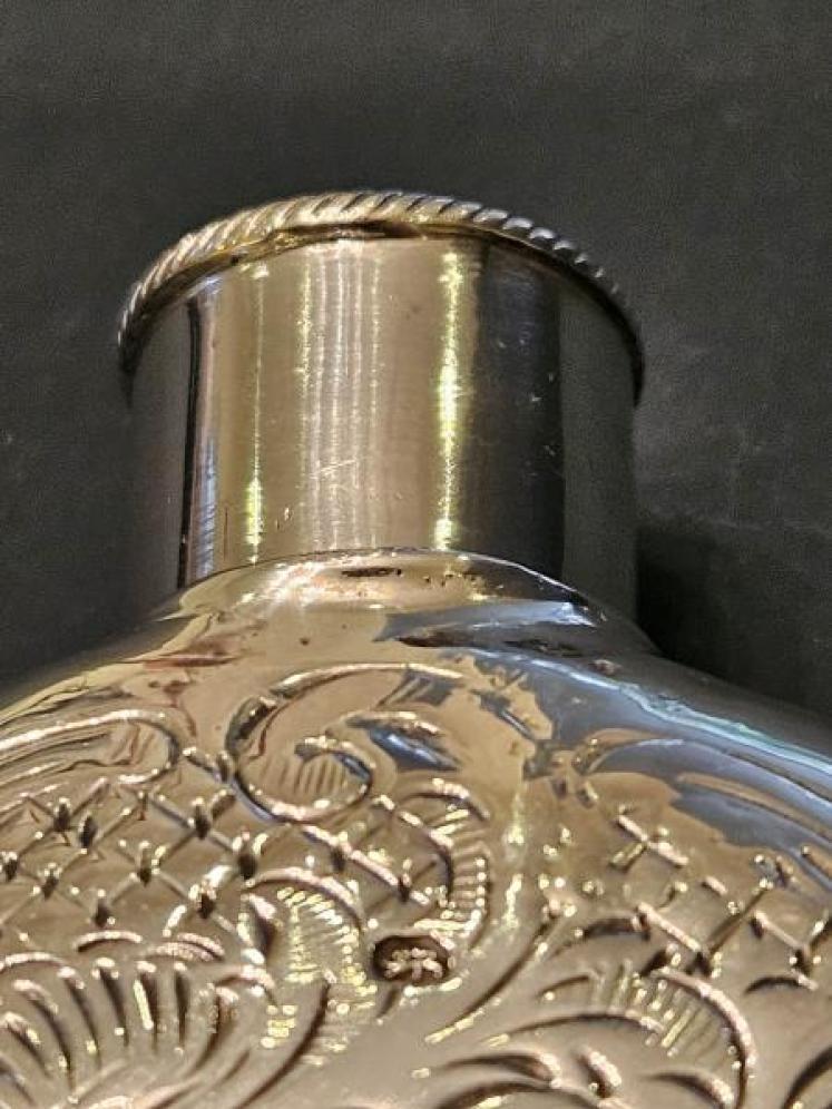 William IV Silver Hip Flask - Image 2