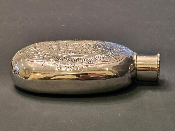 William IV Silver Hip Flask - Image 3