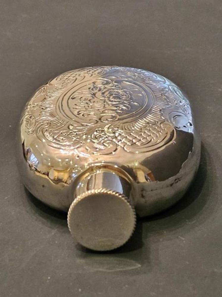 William IV Silver Hip Flask - Image 4