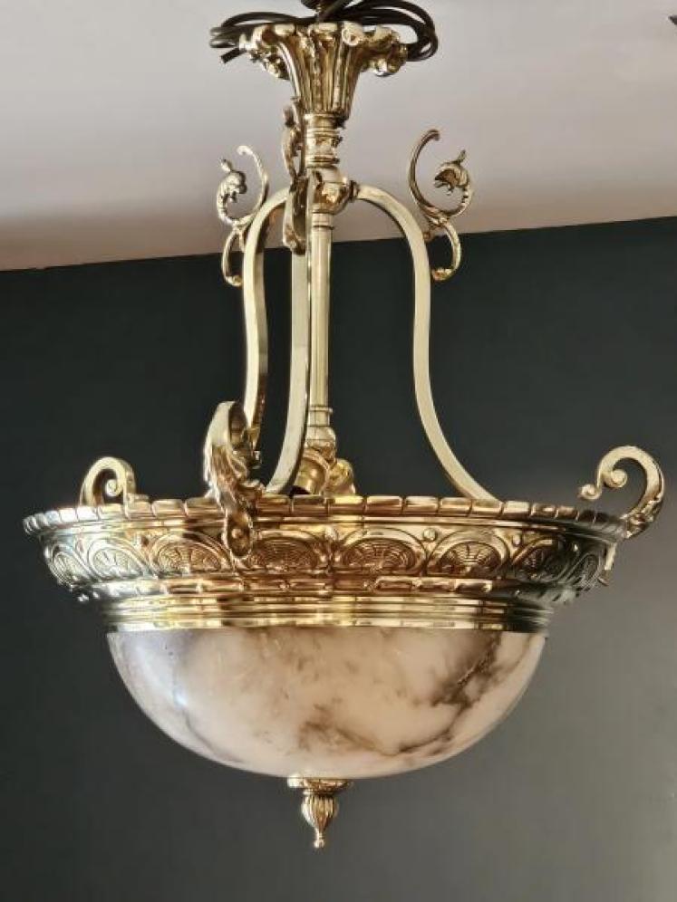 Outstanding Quality Edwardian Alabaster and Brass Chandelier - Image 1