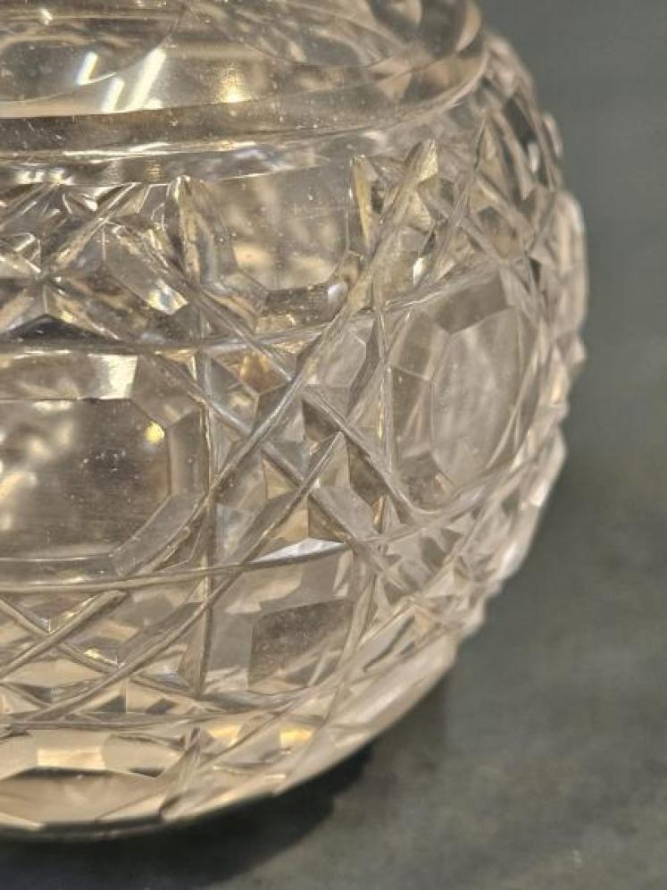 Walker and Hall Silver Top Scent Bottle - Image 4