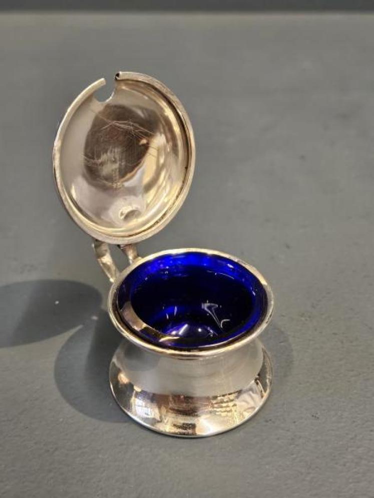 George V Silver Mustard Pot and Liner - Image 6