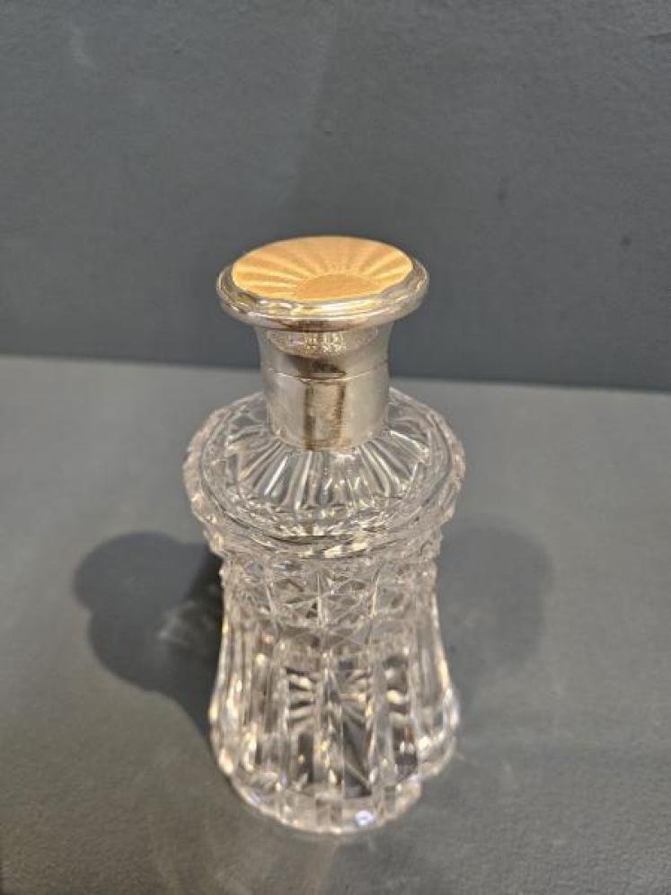 Silver and Enamel Topped Cut Crystal Scent Bottle - Image 7