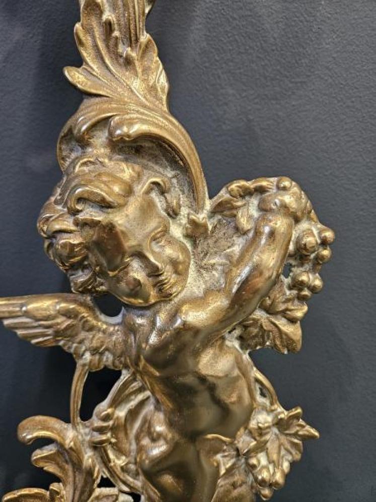 Victorian Cast Brass Cherub Door Stop - Image 4