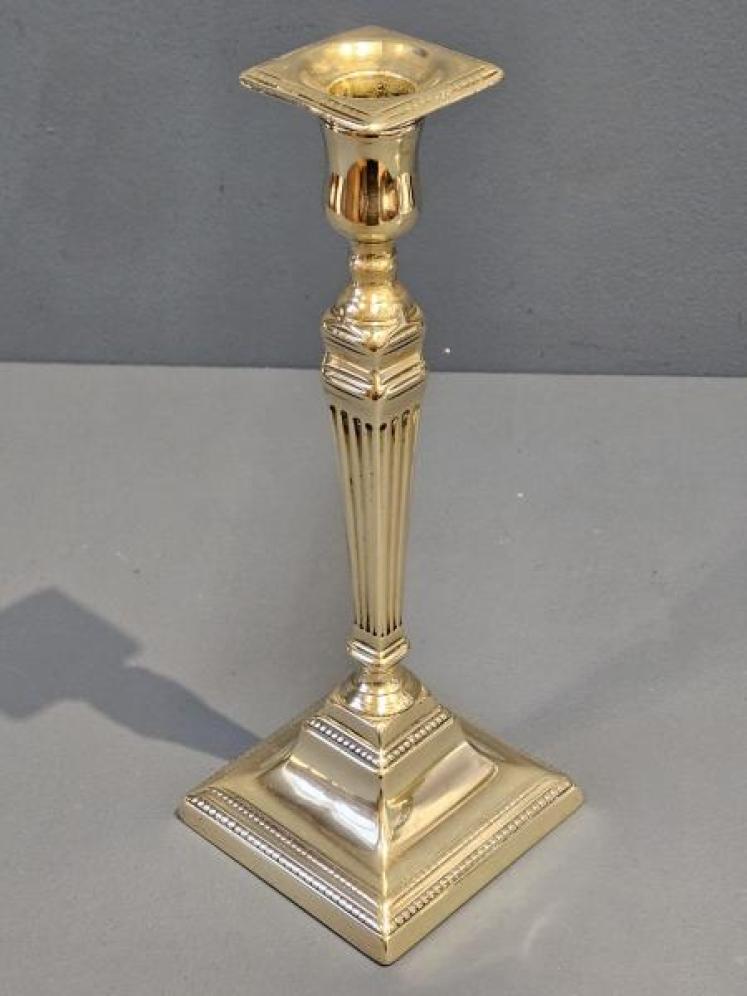 Pair of George III Brass Candlesticks - Image 3