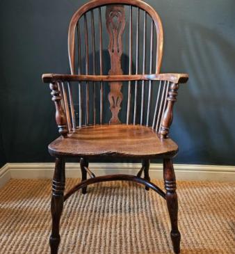 George III High Back Yew and Elm Wood Windsor Chair