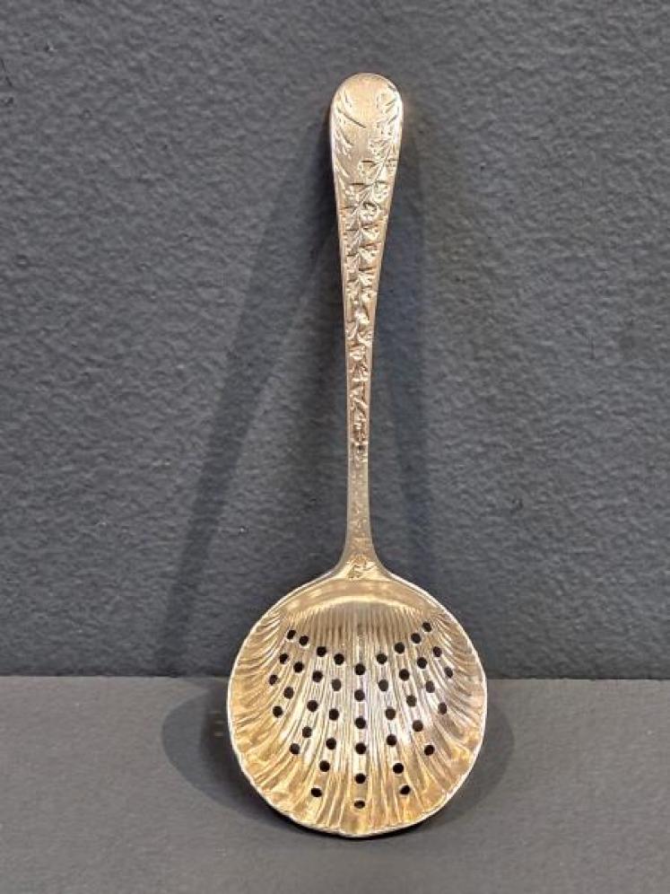 George V Silver Sugar Casting Spoon - Image 4