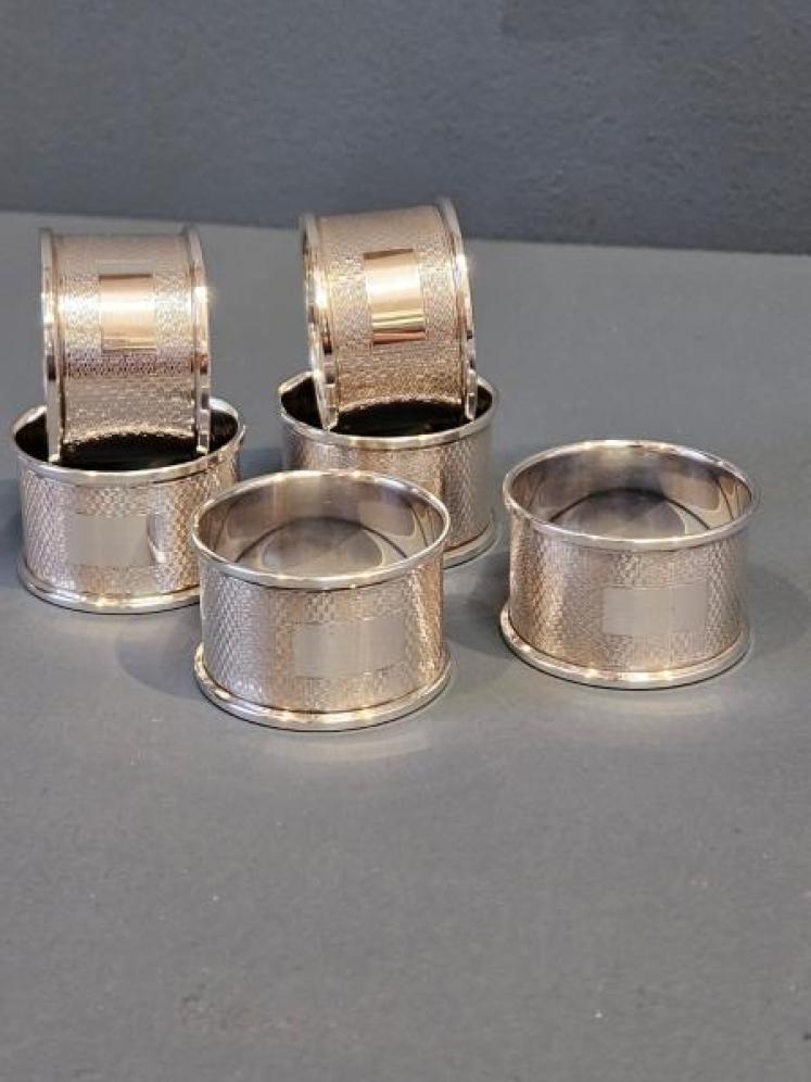 Set of Six Engine Turned Silver Napkin Rings - Image 2