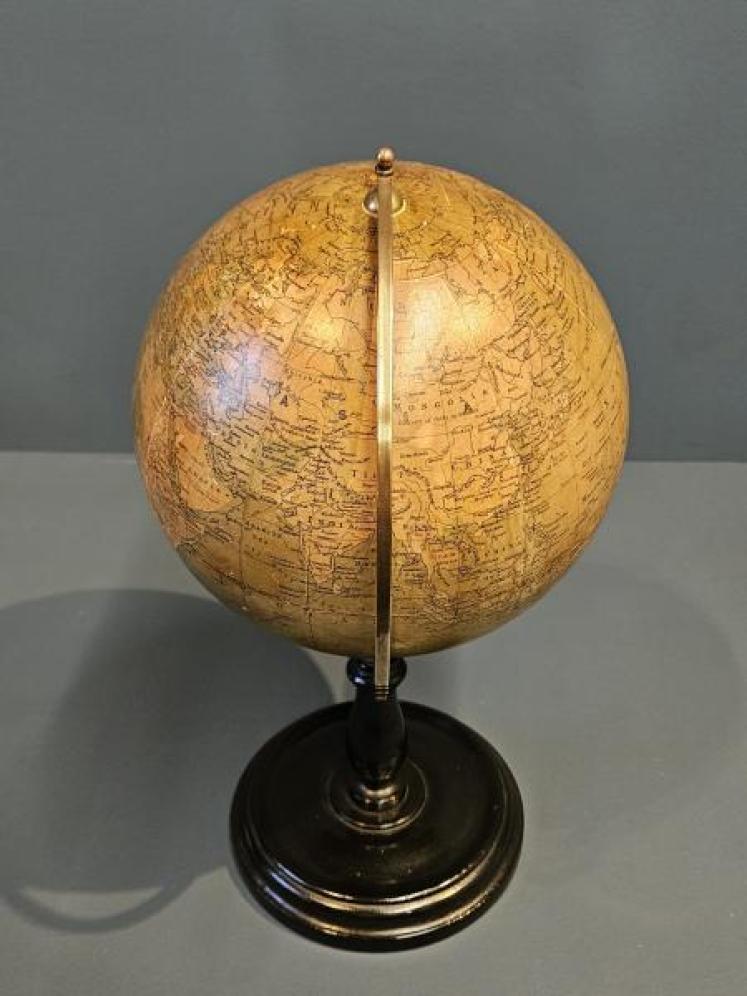 1930's Philips 8" British Empire Globe - Image 2