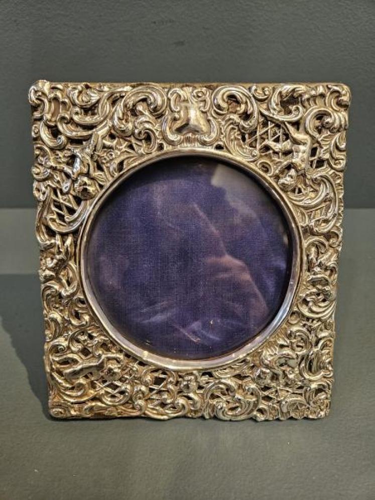 Victorian Chester Silver Photo Frame by William Comyns - Image 2