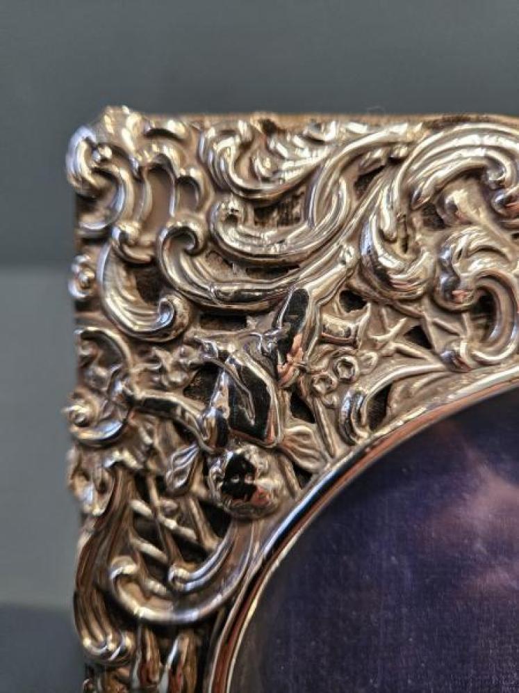 Victorian Chester Silver Photo Frame by William Comyns - Image 7