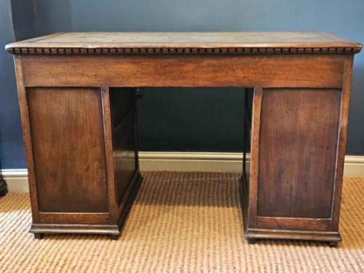  Oak Pedestal Desk - Image 7