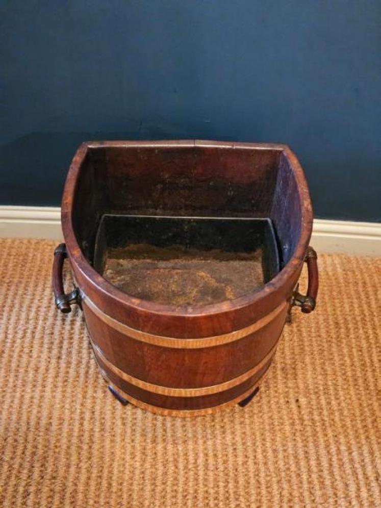 Large Victorian Country House Log Bin - Image 2