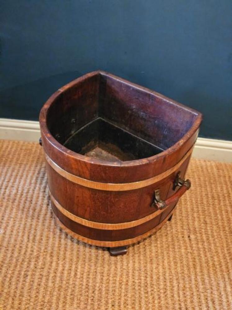 Large Victorian Country House Log Bin - Image 3
