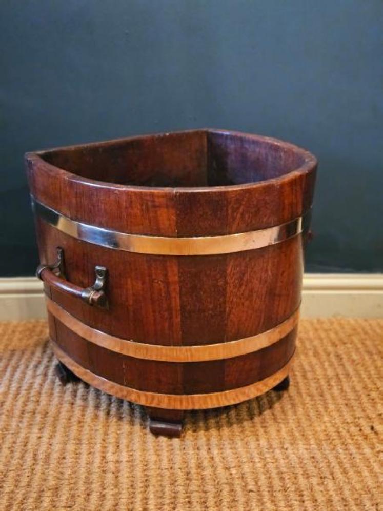 Large Victorian Country House Log Bin - Image 4