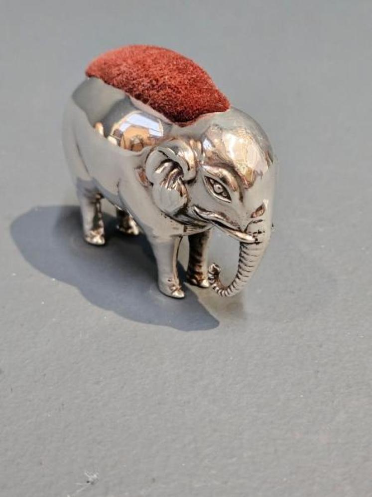 Large Edwardian Silver Elephant Pin Cushion - Image 2