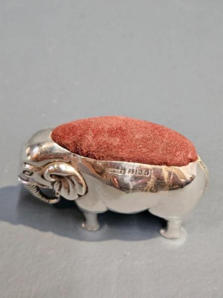 Large Edwardian Silver Elephant Pin Cushion - Image 4