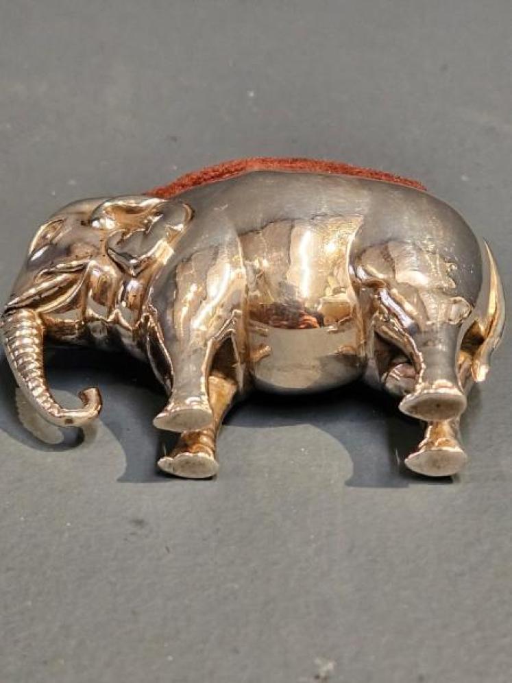 Large Edwardian Silver Elephant Pin Cushion - Image 7