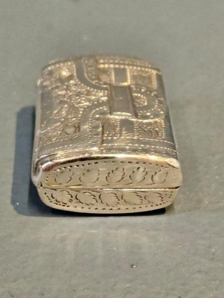 Fine Quality Georgian Silver Vinaigrette - Image 2