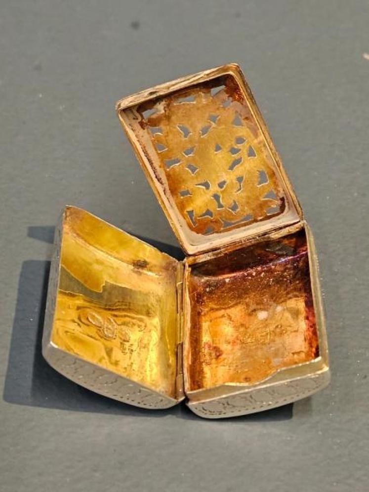 Fine Quality Georgian Silver Vinaigrette - Image 4
