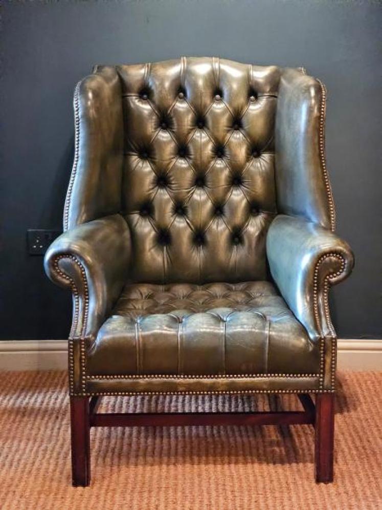 Green Leather Chesterfield Wing Back Arm Chair - Image 2
