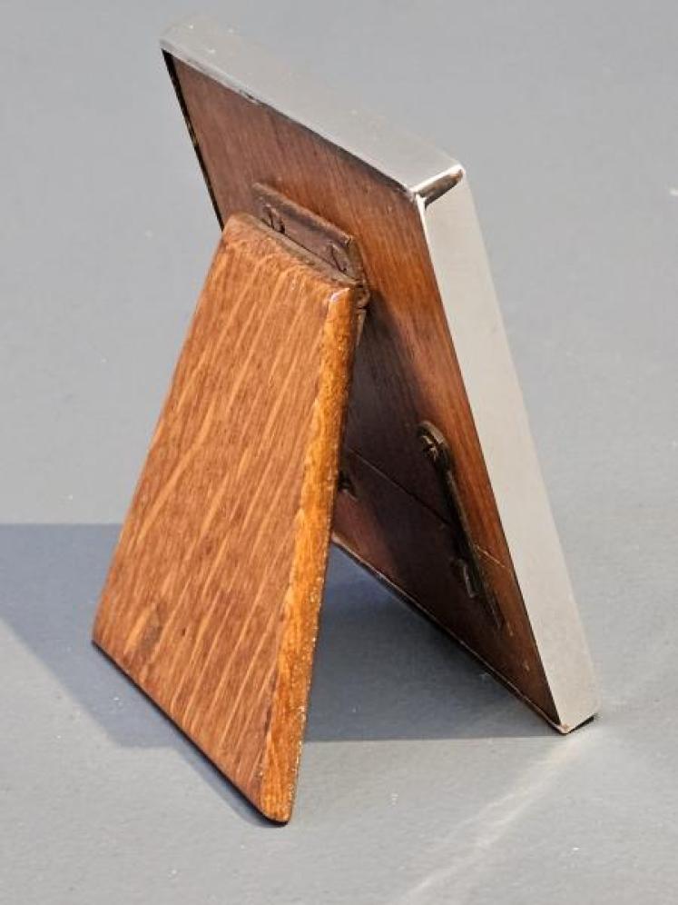Small Silver Photo Frame by William Neale - Image 5