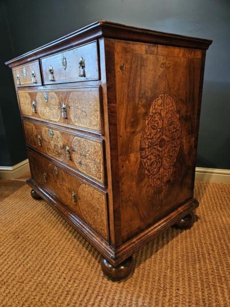 William and Mary Seaweed Inlaid Walnut Chest of Drawers - Image 4