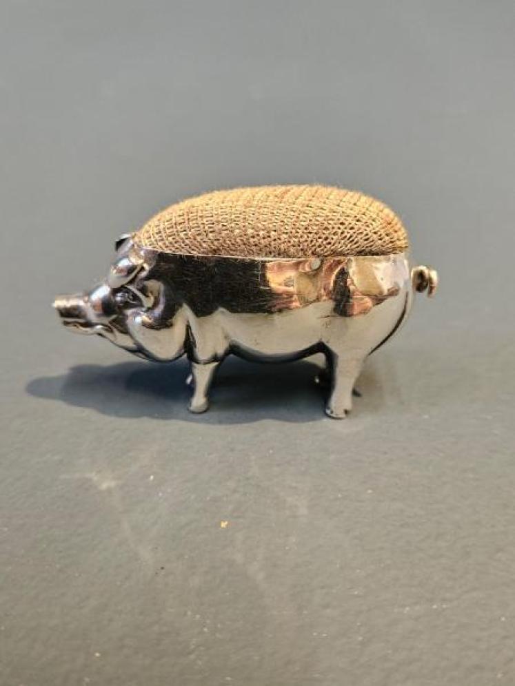 Edwardian Silver Pig Pin Cushion by Adie & Lovekin - Image 2