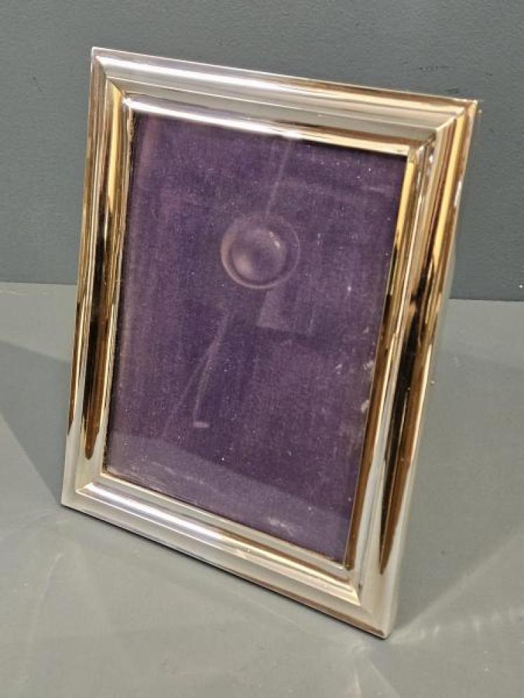 Large George V Silver Photo Frame - Image 2