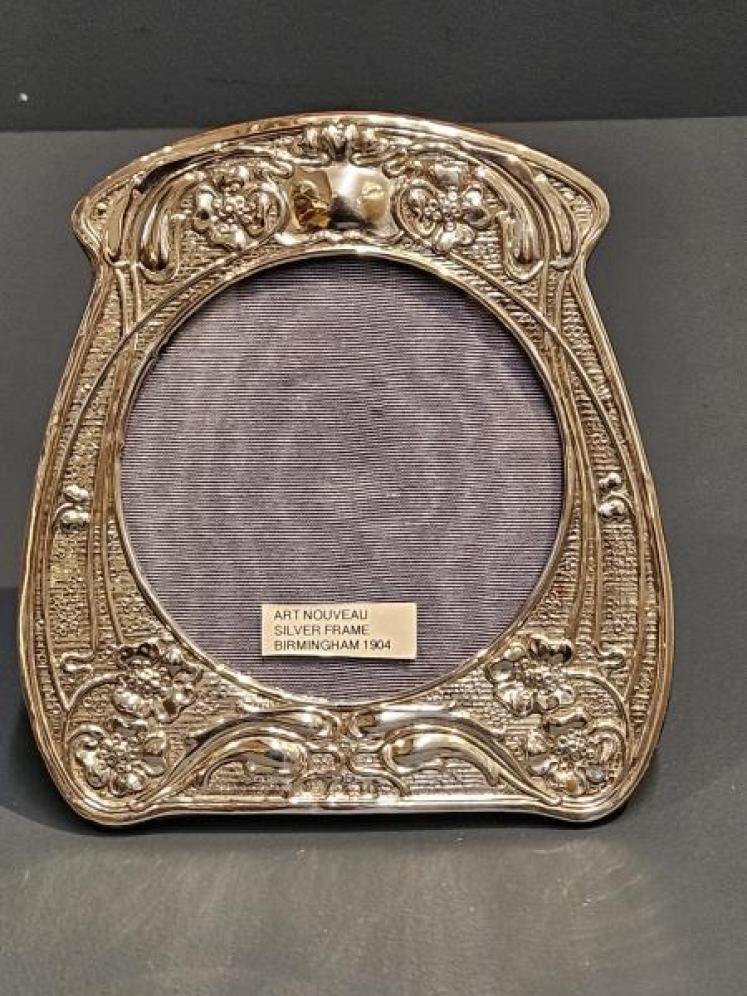 Edwardian Art Nouveau Silver Photo Frame - Image 2