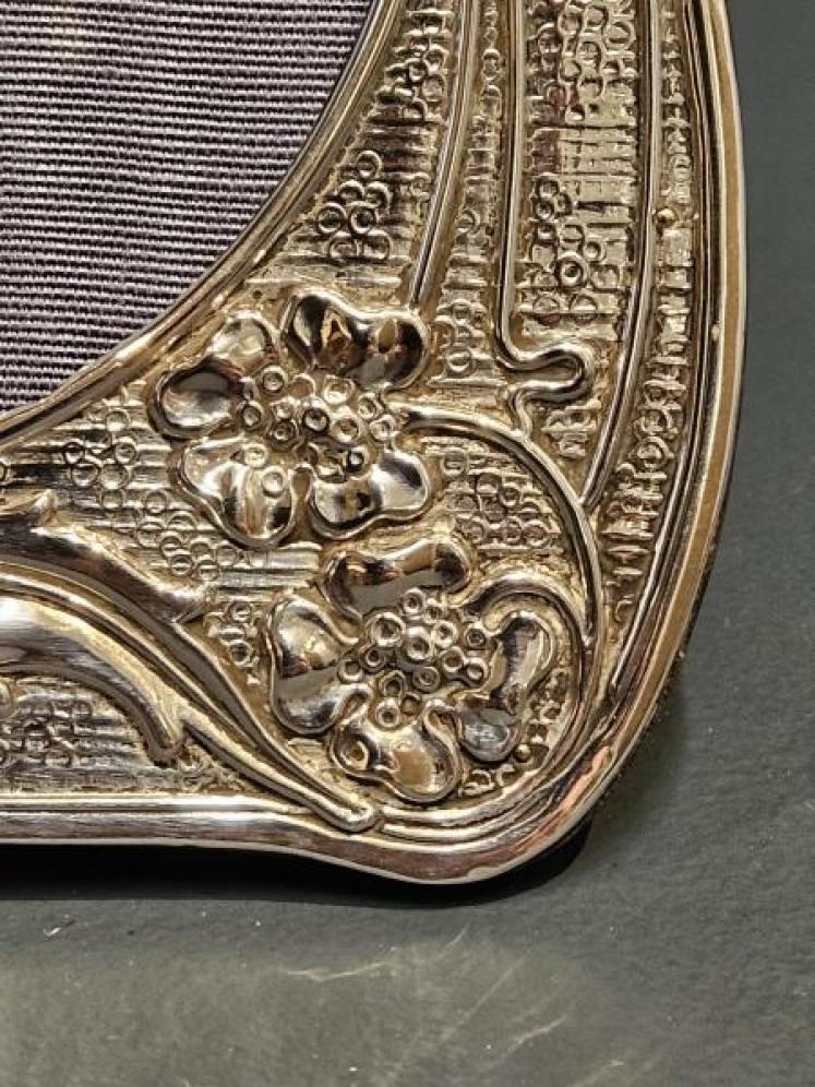 Edwardian Art Nouveau Silver Photo Frame - Image 4