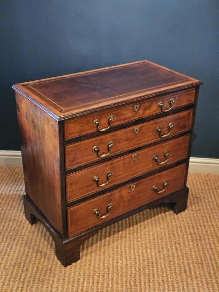 Regency Mahogany Satinwood Crossbanded Chest of Drawers - Image 5