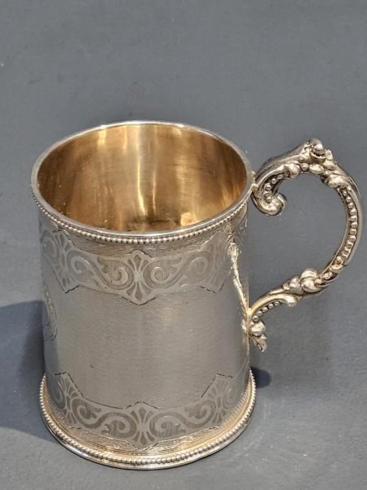 Victorian Engine Turned Silver Mug - Image 2