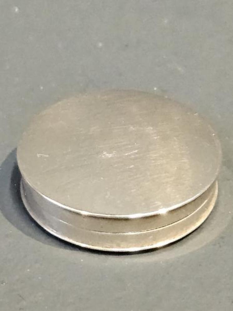 George III Silver Patch Box - Image 1