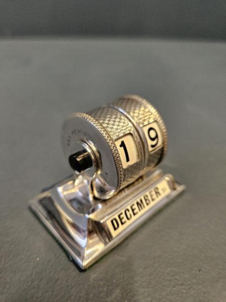 Engine Turned Silver Perpetual Desk Calendar - Image 2
