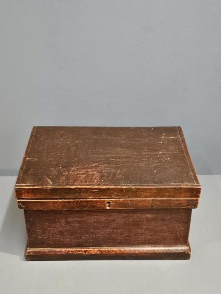 George III Oak Deed Box - Image 1