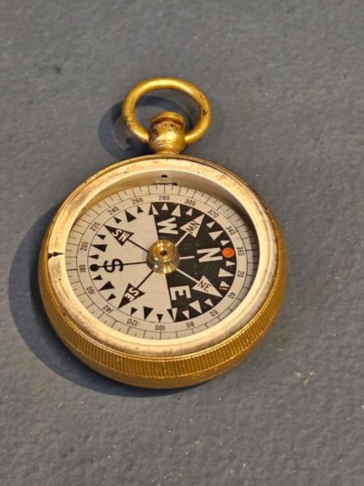 Edwardian Pocket Barometer, Compass and Thermometer Set - Image 3