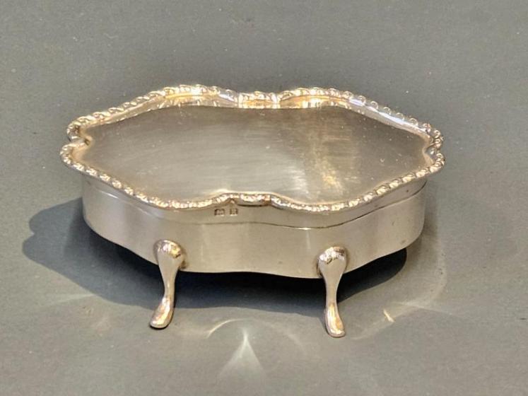 Edwardian Silver Trinket Box - Image 2