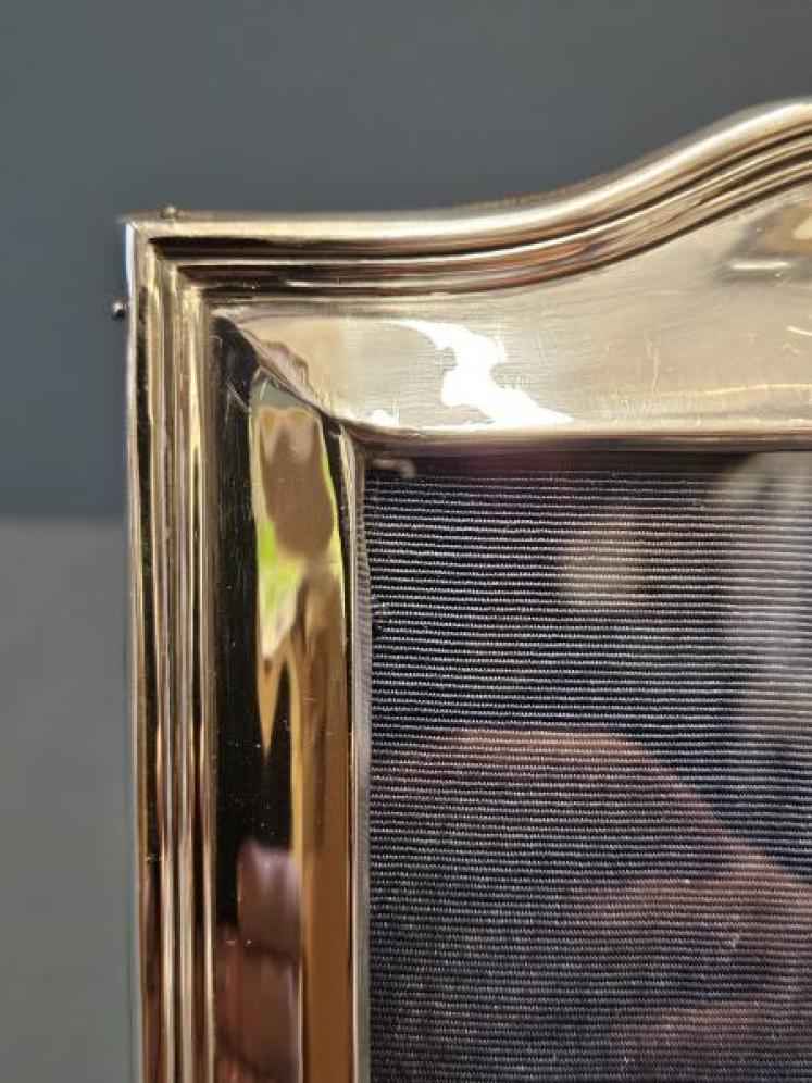 George V Silver Arched Top Photo Frame  - Image 6