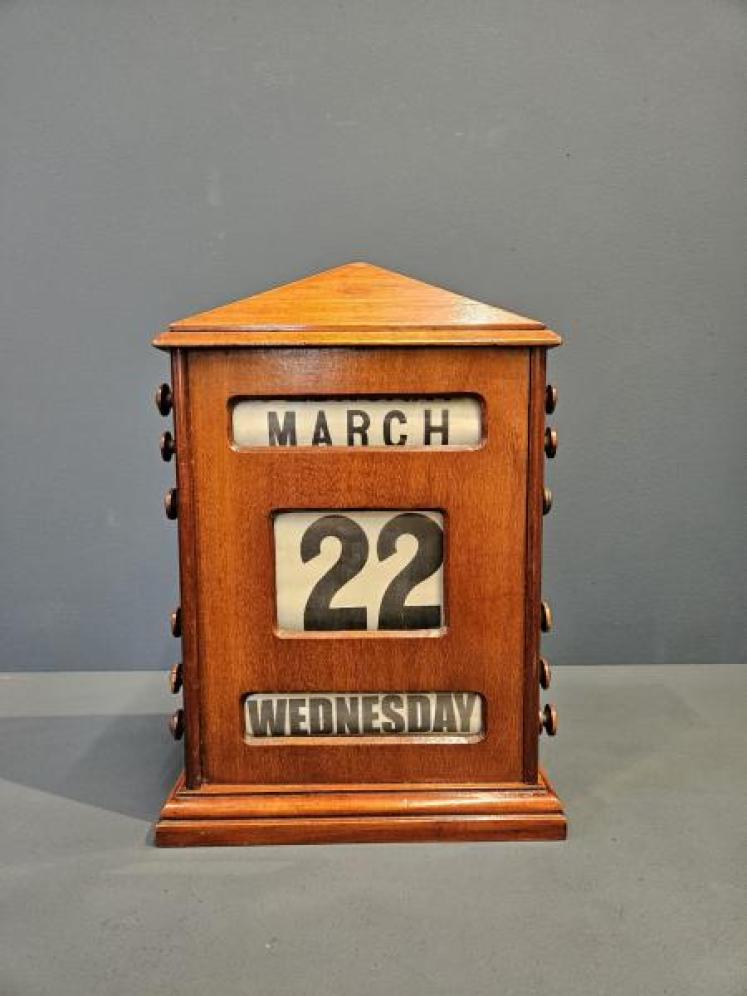 Large Edwardian Walnut Perpetual Desk Calendar  - Image 1